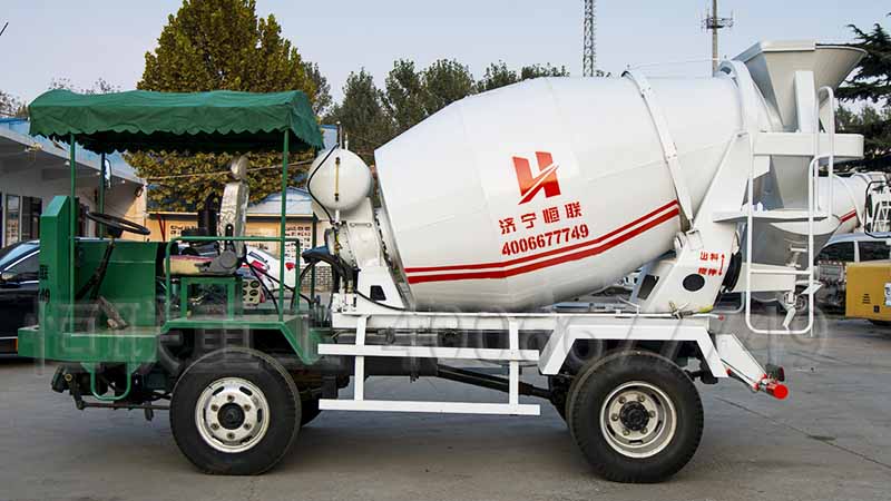 四不像2立方混凝土搅拌车